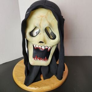 Easter Unlimited Fearsome Faces Mask - Vintage Ghost Skull Skeleton Mask